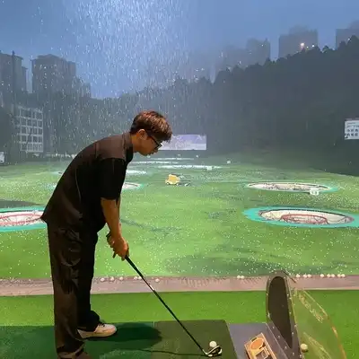 刘彤
